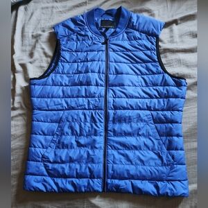 Banana Republic Men's Blue Quilted Vest